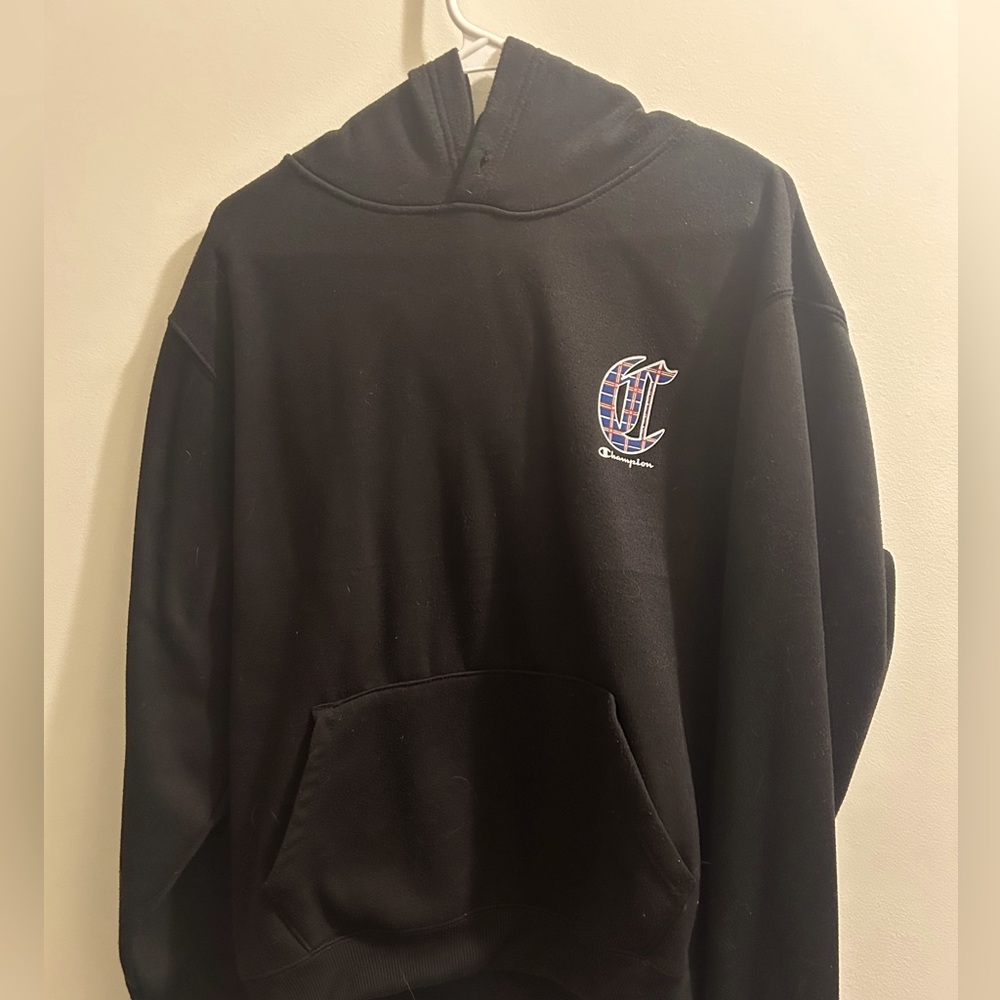 Champion Sweatshirt !!